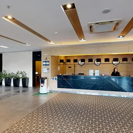 Premier Airport Hotel