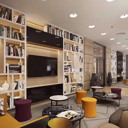 Premier Airport Hotel 4*