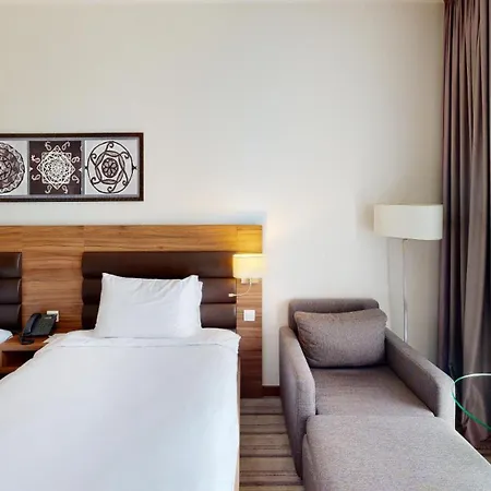 Premier Airport 4*
