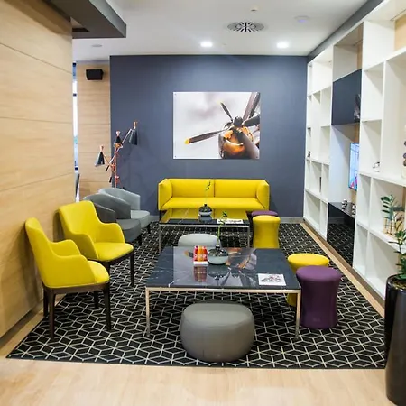 Premier Airport Hotel 4*